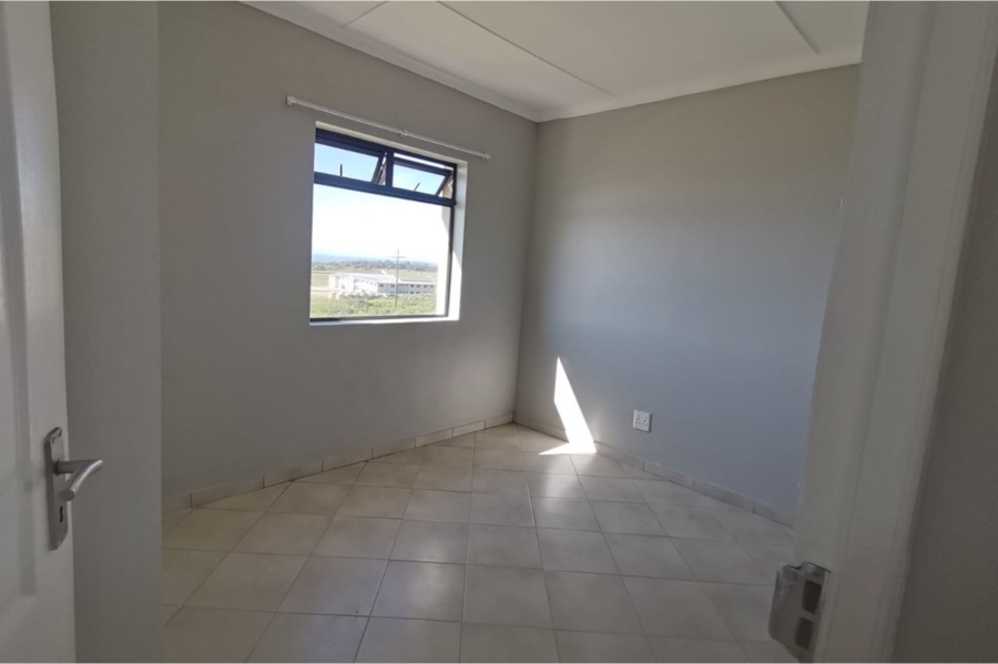 2 Bedroom Property for Sale in Kidds Beach Eastern Cape